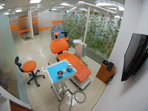 Vietnam's Dr. Hung & Associates Dental Center