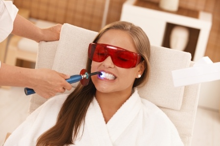 cosmetic dentistry is popular with dental tourists